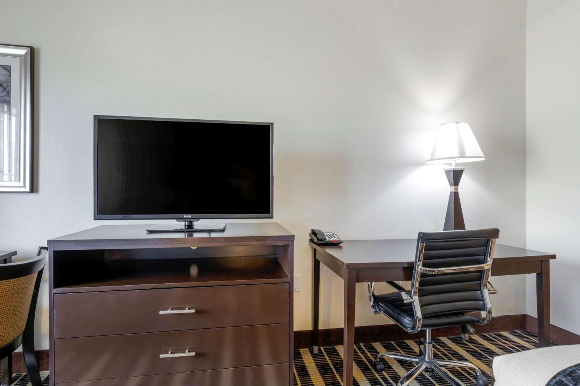 Best Western Plus Rockwall Inn & Suites Экстерьер фото