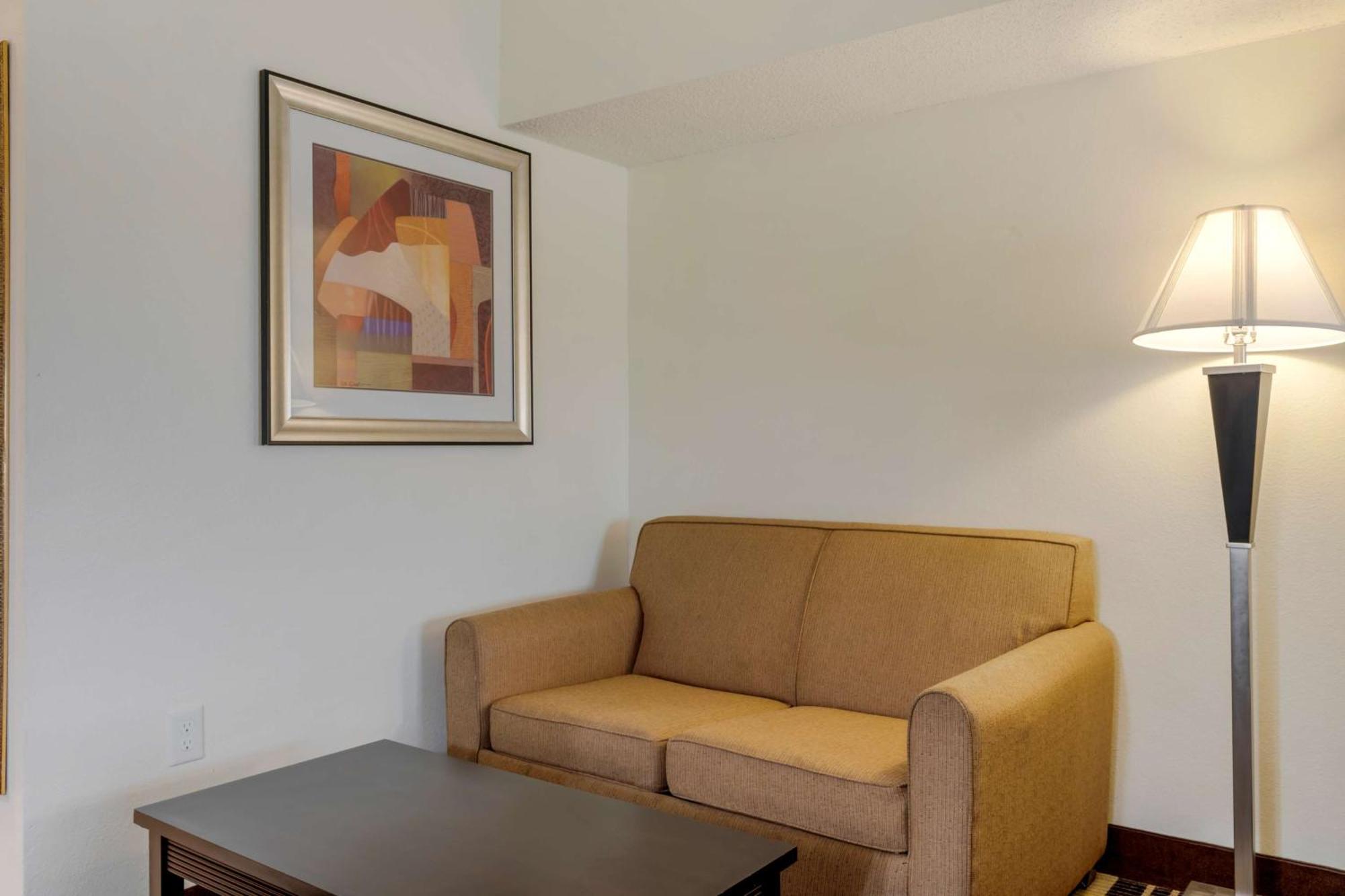 Best Western Plus Rockwall Inn & Suites Экстерьер фото